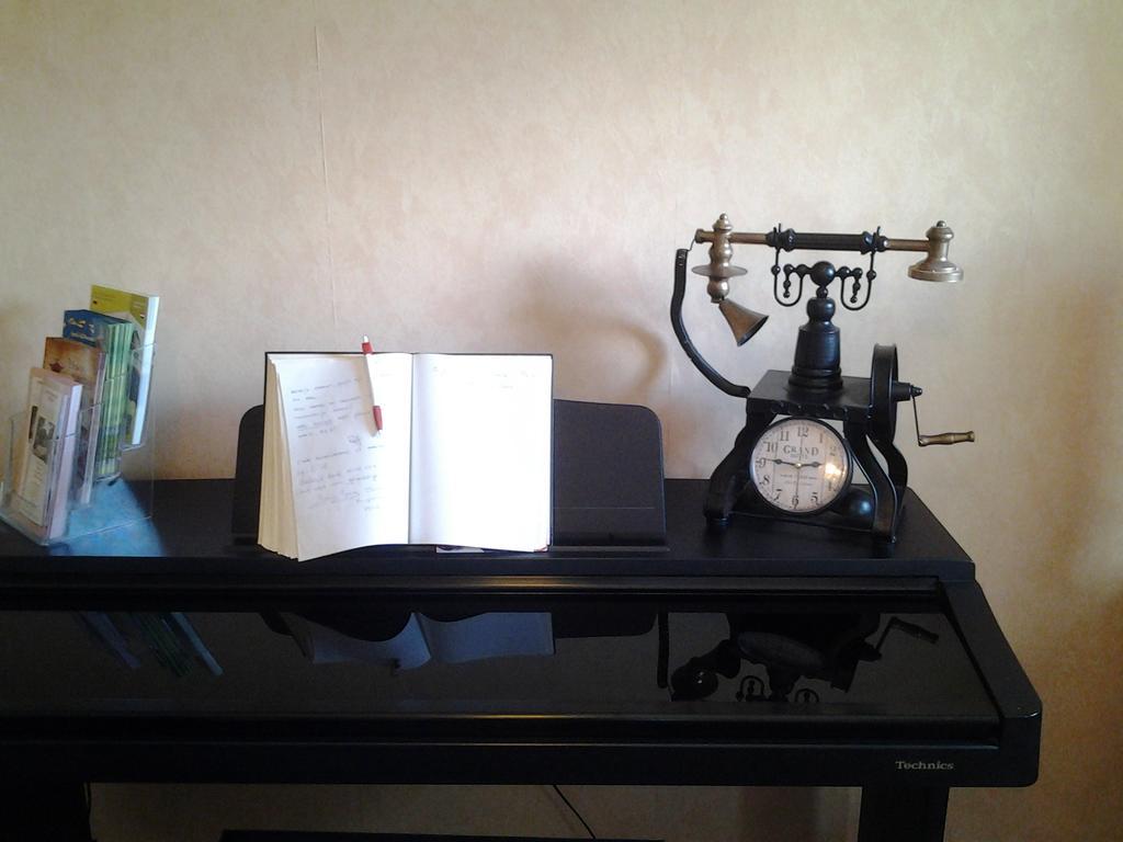 Moddergat Bed & Breakfast Meinsma מראה חיצוני תמונה