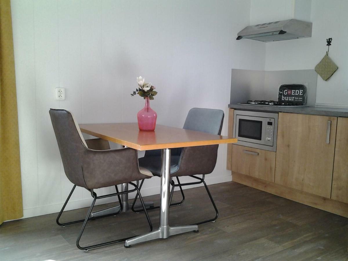 Moddergat Bed & Breakfast Meinsma מראה חיצוני תמונה